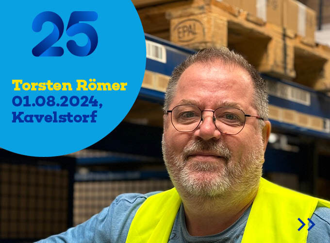 Auf dem Template ist ein Foto von Torsten Römer zu sehen sowie zu lesen eine 25, sein Jubilarsdatum 1.8.24 und sein Standort Kavelstorf.