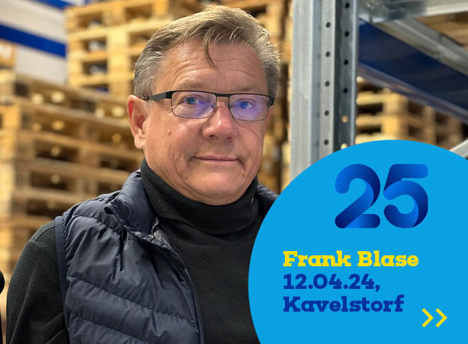 Auf dem Template ist ein Foto von Frank Blase sowie zu lesen eine 25, sein Jubilarsdatum 12..4.24 und sein Standort Kavelstorf.